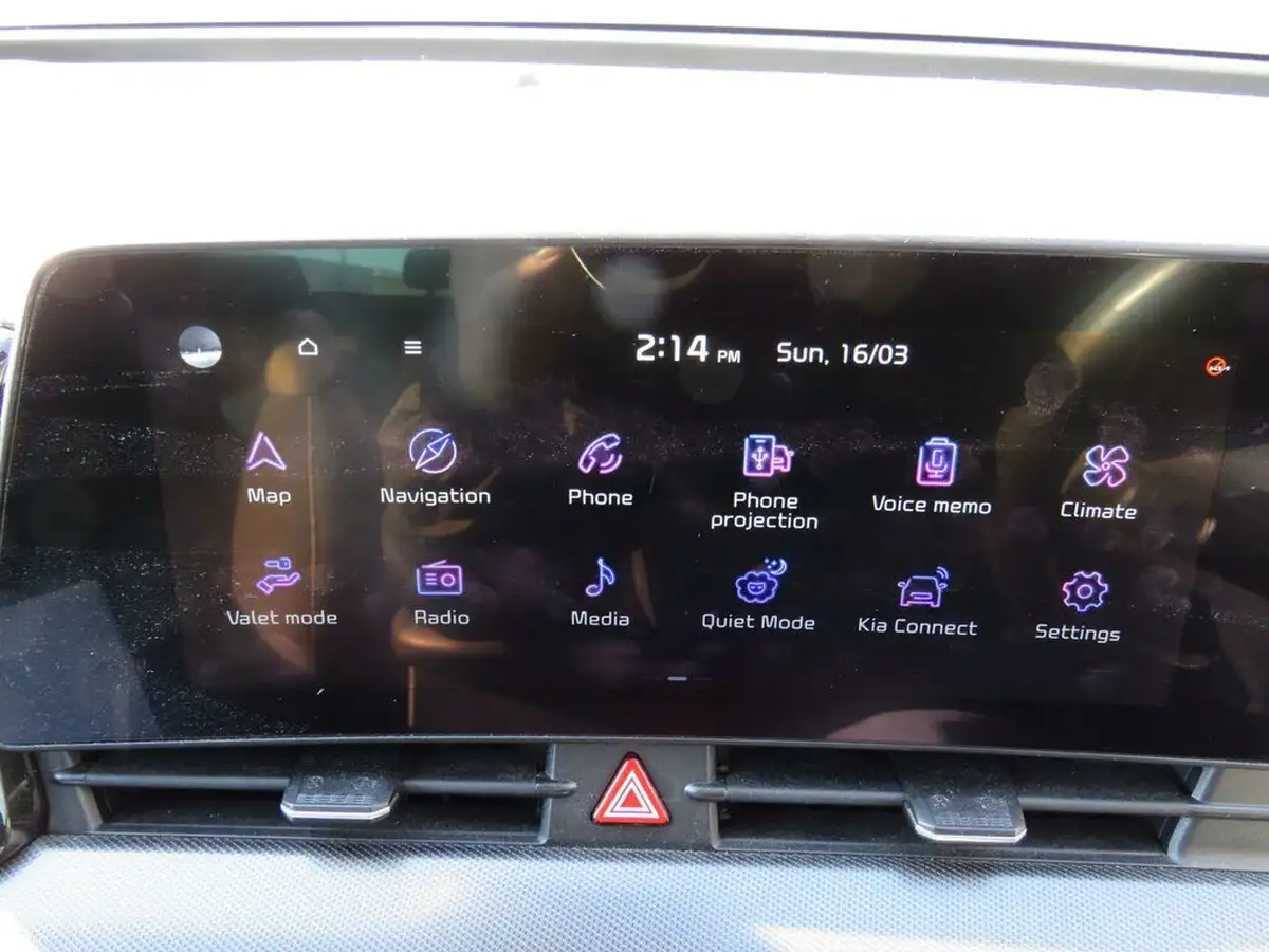 2022-kia-sportage-16-t-gdi-launch-edition-big-15