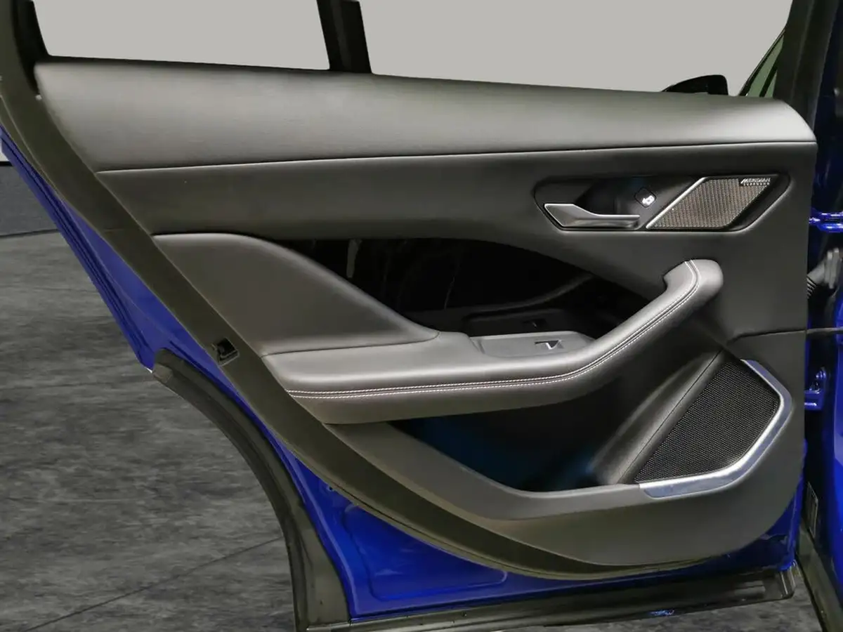 2021-jaguar-i-pace-ev400-hse-big-27