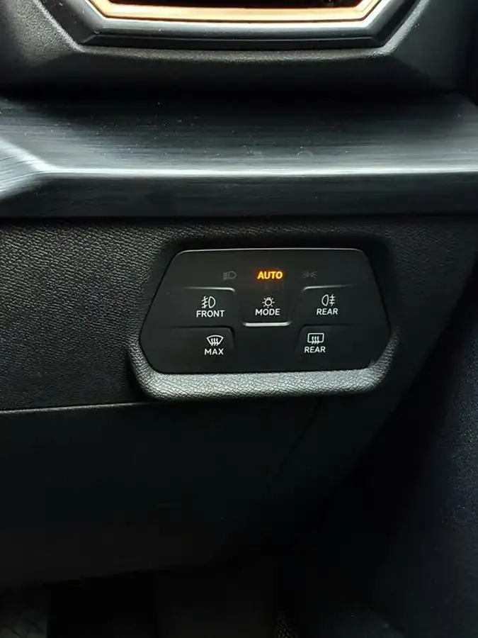 2021-cupra-formentor-14-e-hybrid-vz1-big-41