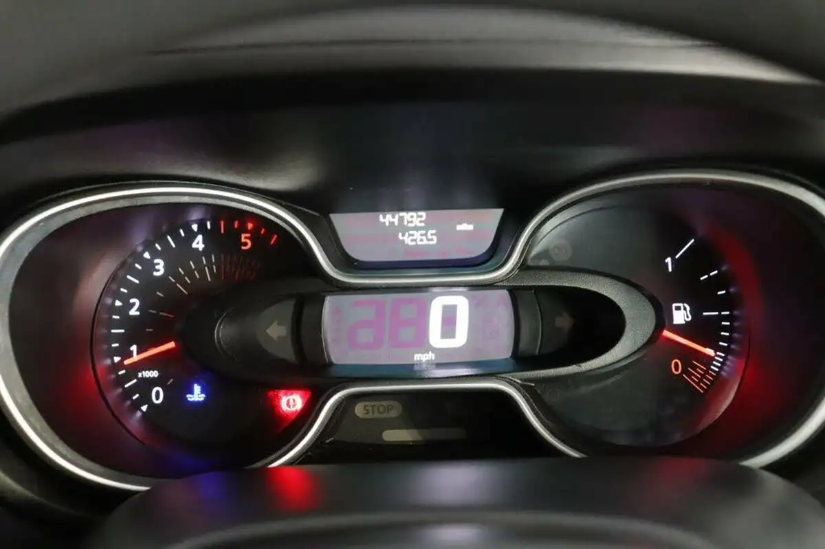 2021-renault-trafic-20dci-ll30-energy-145-business-panel-big-19