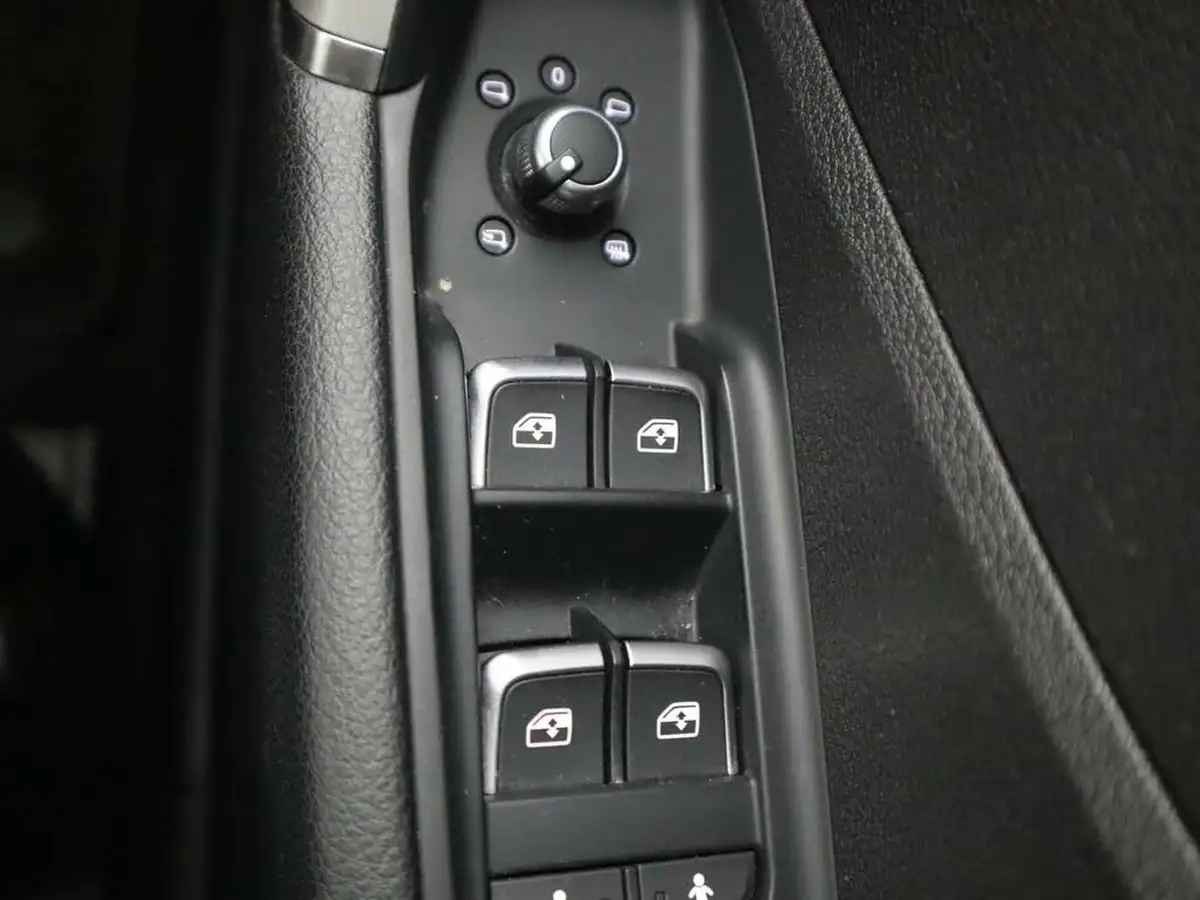 2021-audi-q2-20-30-tdi-technik-s-tronic-big-27