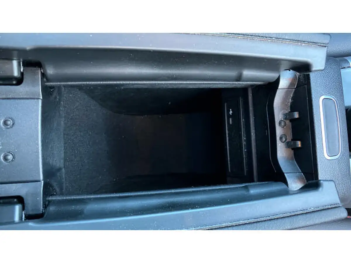 2021-mercedes-benz-glb-class-13-glb200-amg-line-premium-plus-7-8g-tronic-big-42