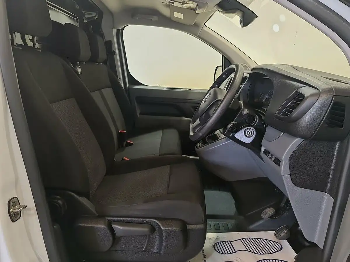 2022-vauxhall-vivaro-15td-2900-l2h1-dynamic-big-1