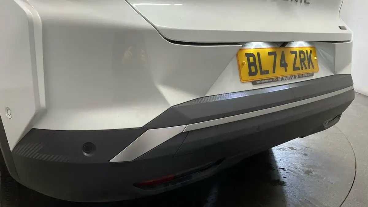 2024-renault-scenic-e-tech-e-techno-220ps-long-big-13