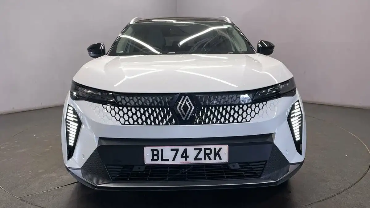 2024-renault-scenic-e-tech-e-techno-220ps-long-big-9