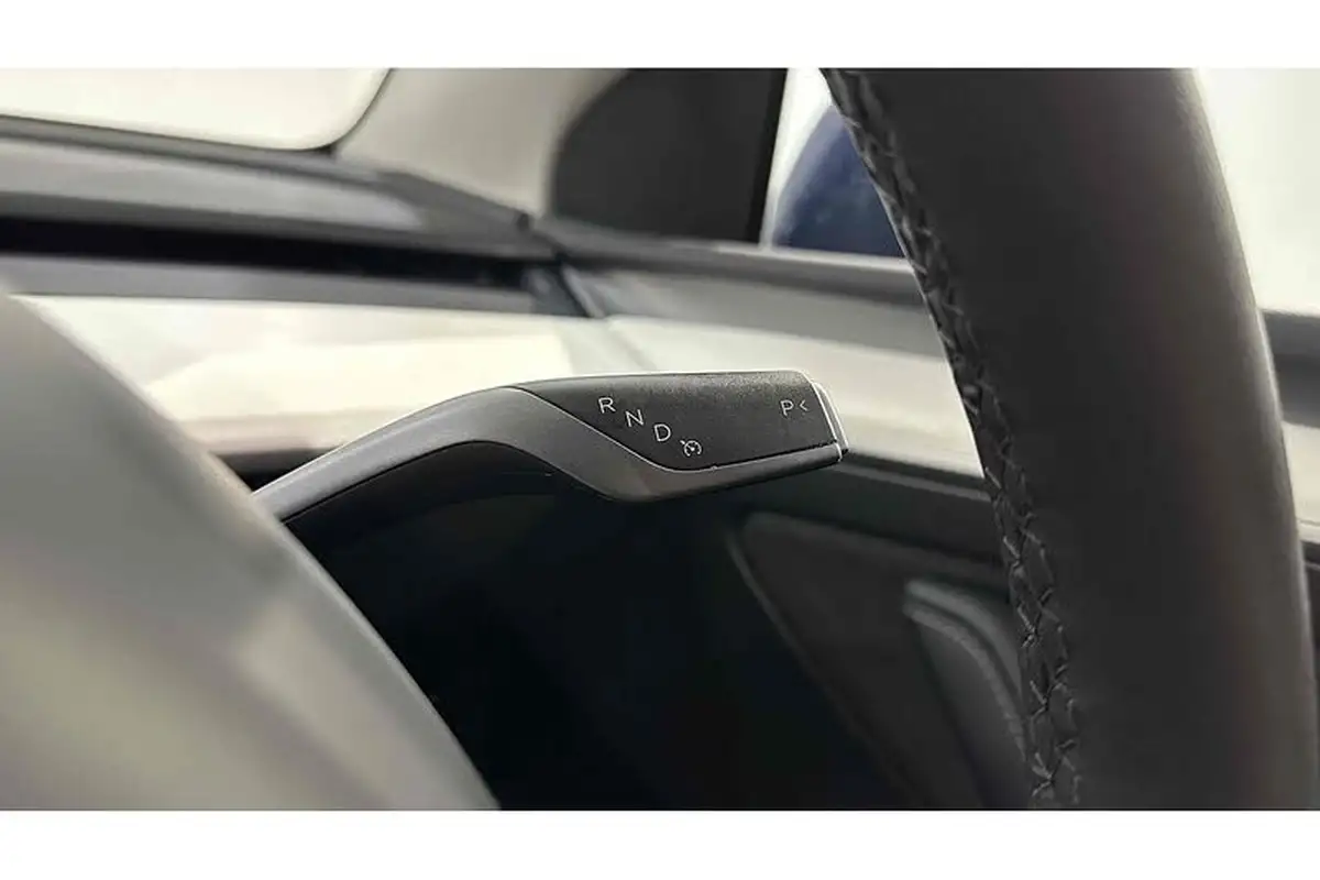2022-tesla-model-y-e-long-range-big-36