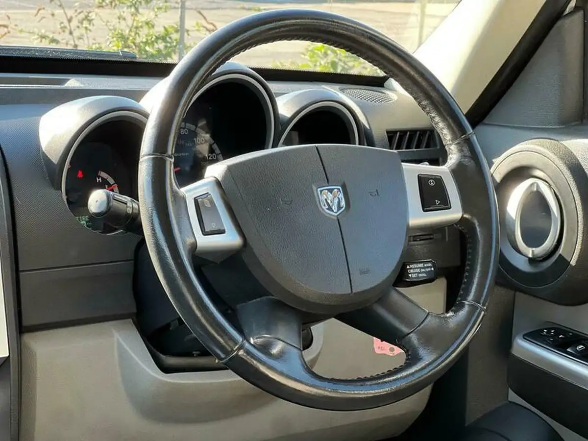 2009-dodge-nitro-28td-sxt-auto-big-37