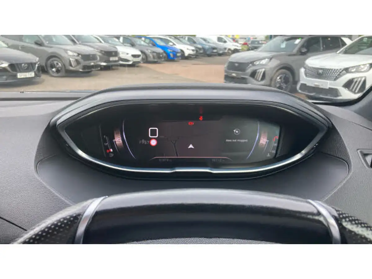 2022-peugeot-3008-suv-12-puretech-gt-big-17