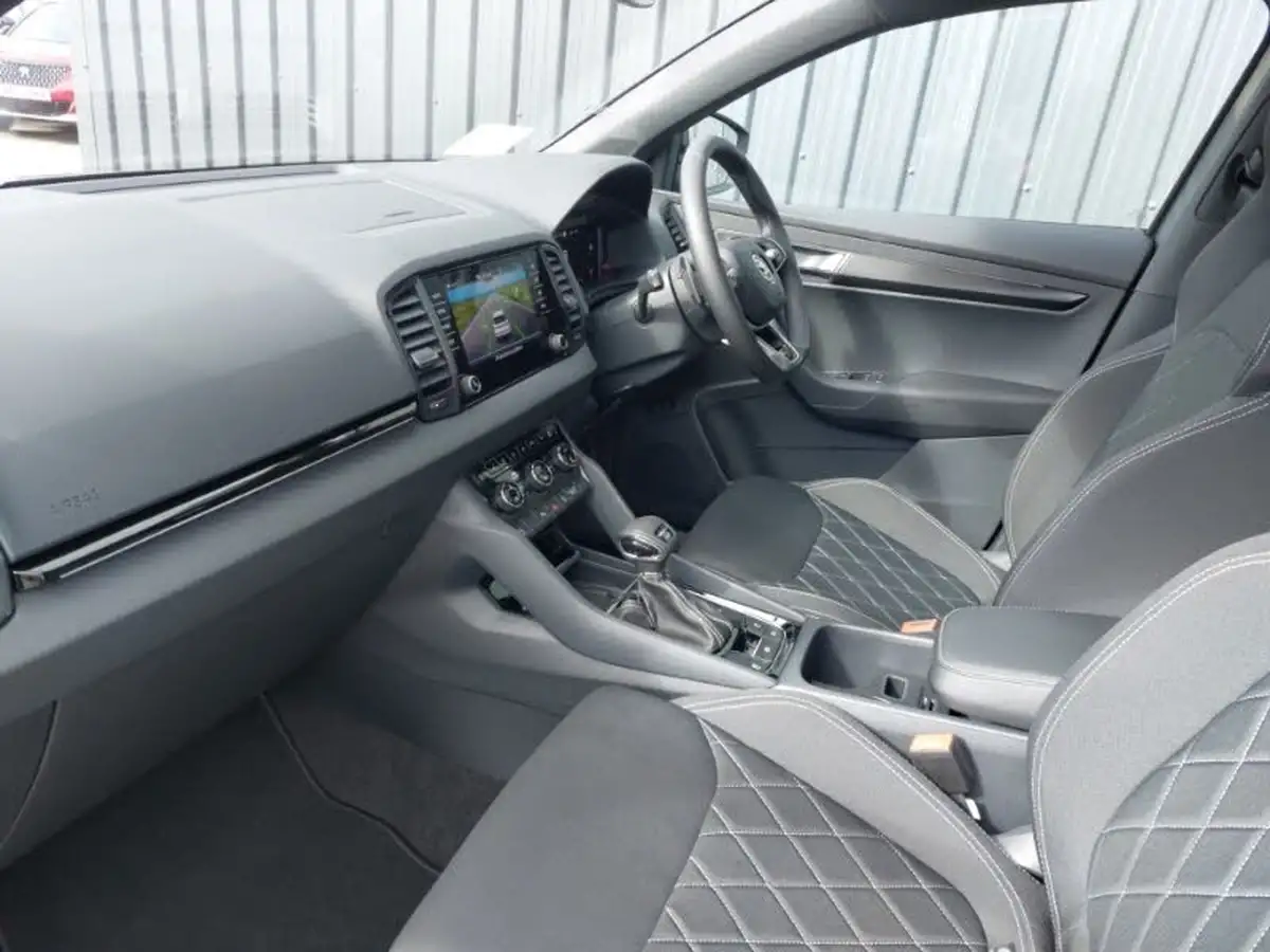 2024-skoda-karoq-20-tsi-sportline-big-4