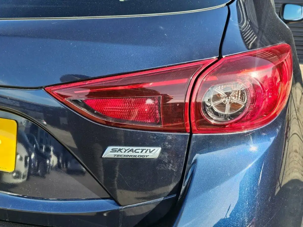 2017-mazda-mazda3-15td-se-l-nav-hatchback-5d-big-46