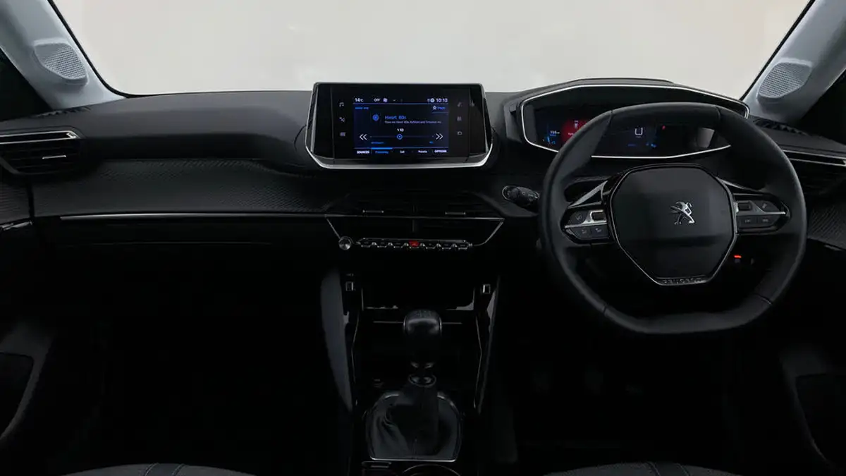 2022-peugeot-208-12-puretech-allure-premium-100bhp-big-8