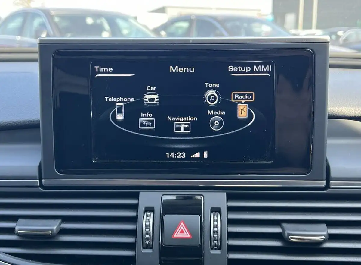 2018-audi-a6-avant-18-tfsi-se-executive-big-41