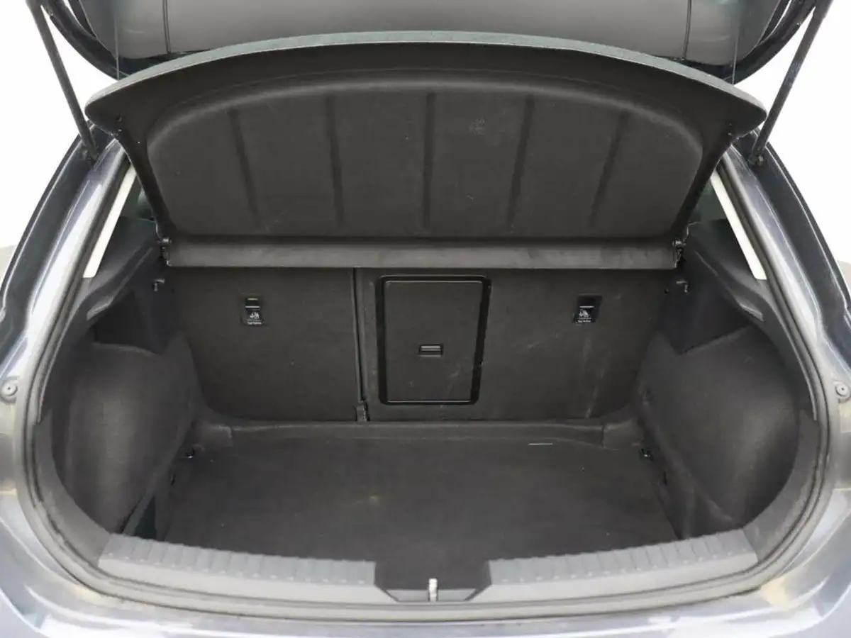 2020-seat-leon-15-tsi-evo-fr-150ps-hatchback-big-9