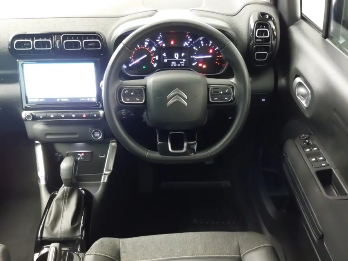 2022-citroen-c3-12-puretech-elle-110ps-ss-eat6-big-6