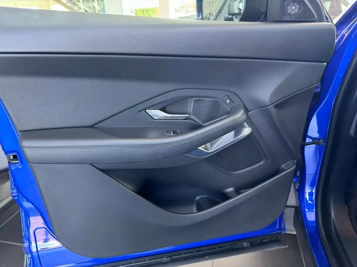 2018-jaguar-e-pace-20-i4d-s-awd-ss-auto-big-28