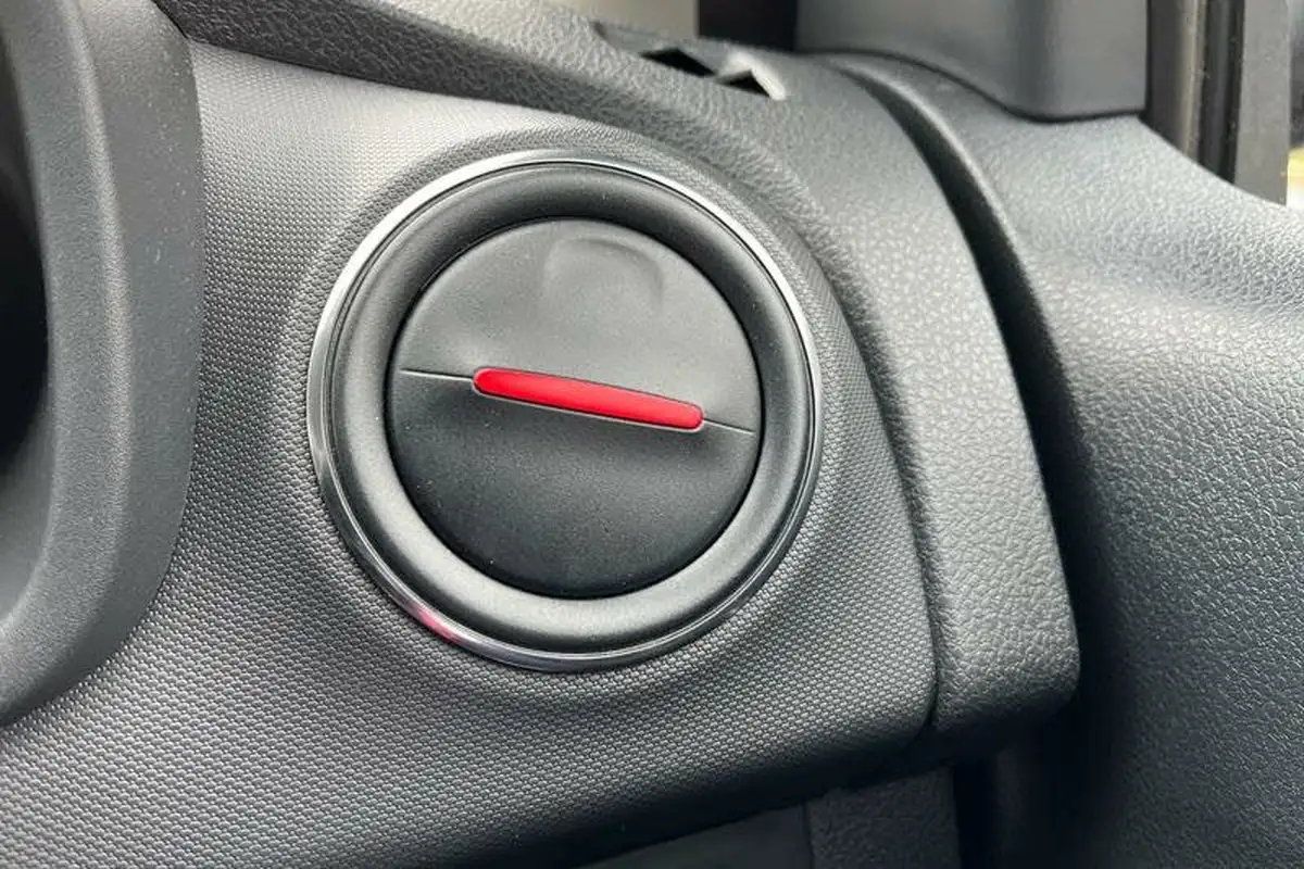 2019-dacia-sandero-stepway-09-tce-techroad-big-15