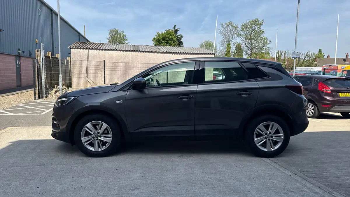 2018-vauxhall-grandland-x-16cdti-se-122ps-auto-big-5