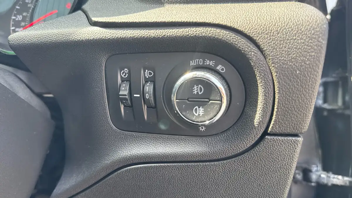 2018-vauxhall-grandland-x-16cdti-se-122ps-auto-big-33
