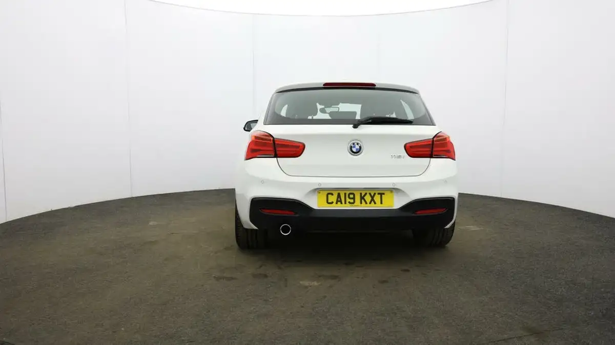 2018-bmw-1-series-15-118i-m-sport-3d-big-5