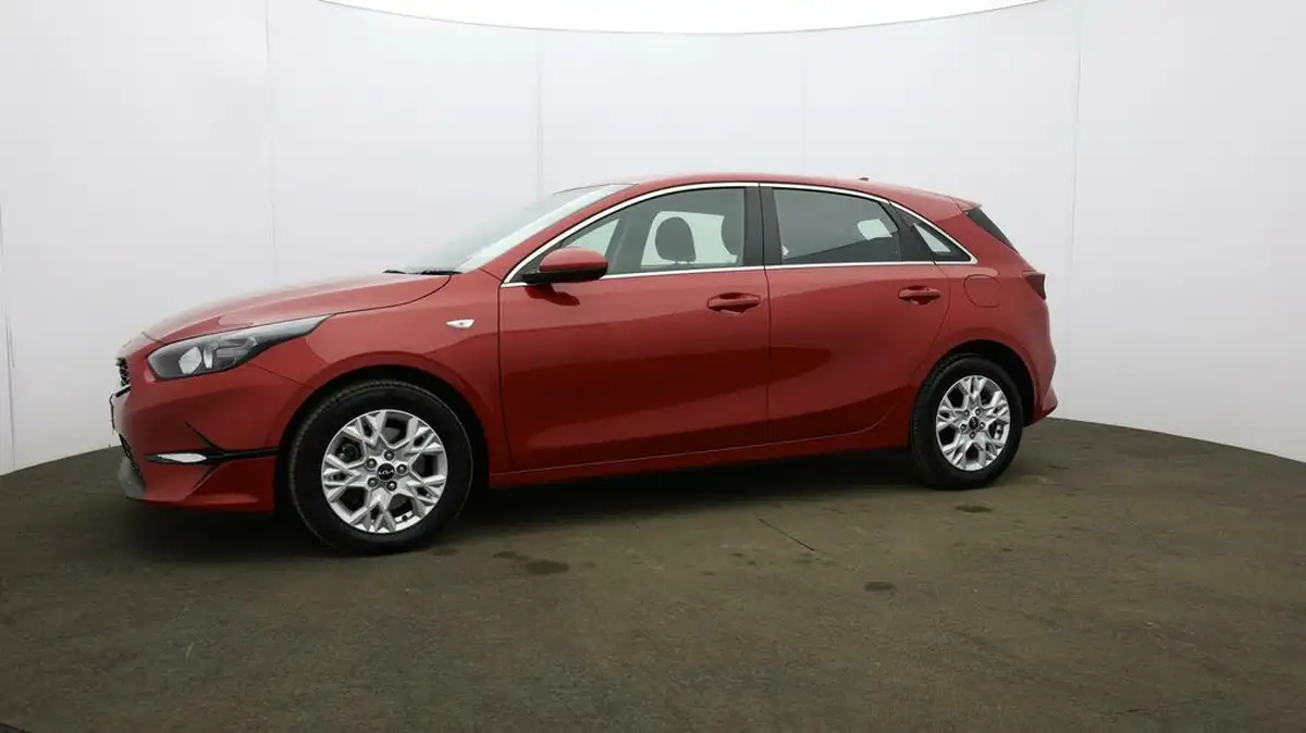 2023-kia-ceed-15-t-gdi-2-158bhp-hatchback-big-33