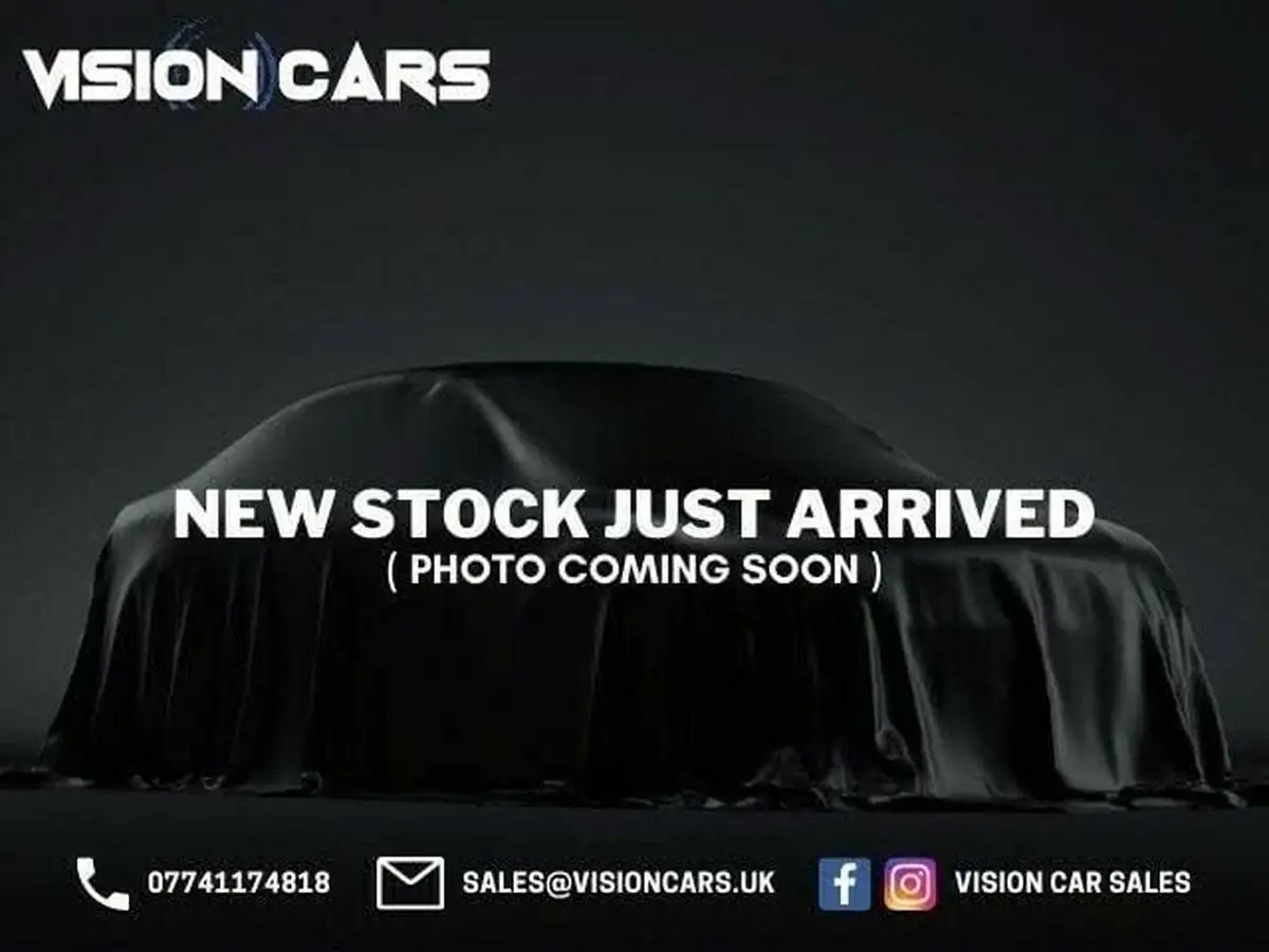 2015-ford-focus-20t-st2-hatchback-big-0