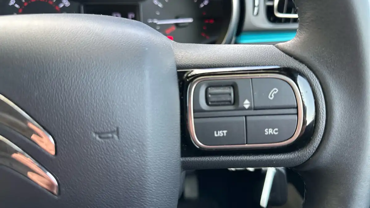 2022-citroen-c3-12-puretech-shine-plus-110ps-ss-eat6-big-23