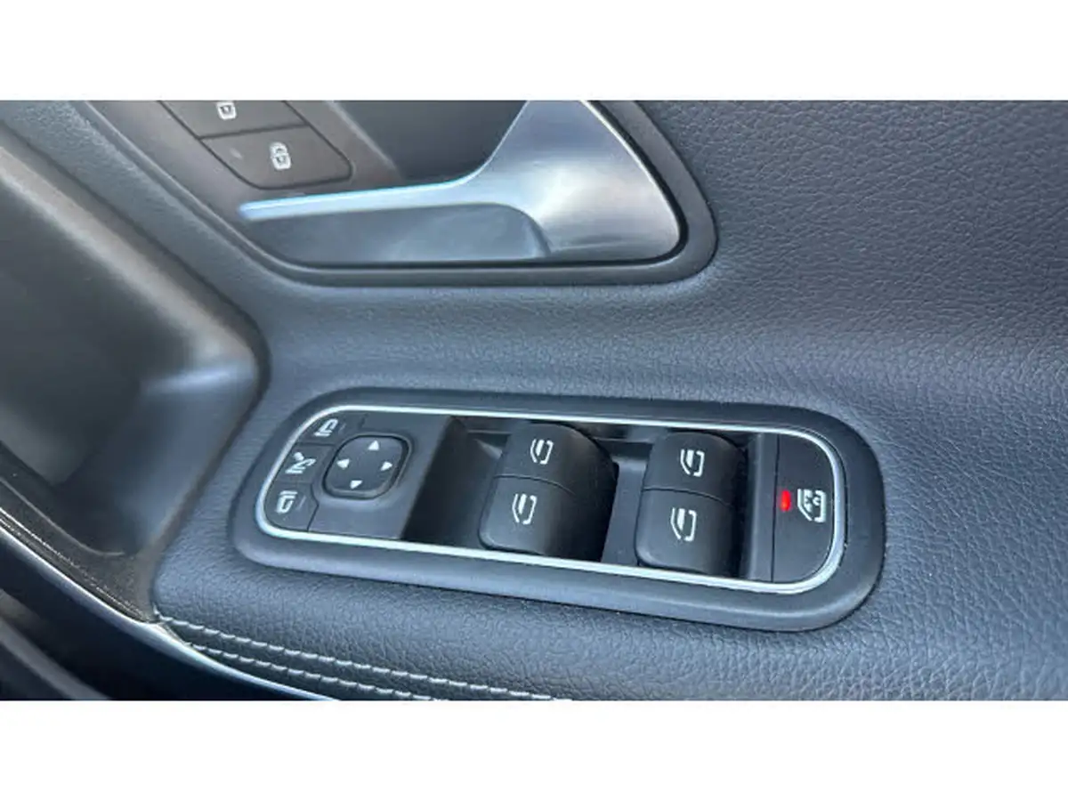 2021-mercedes-benz-cla-13-cla-180-amg-line-premium-shooting-brake-5d-big-25