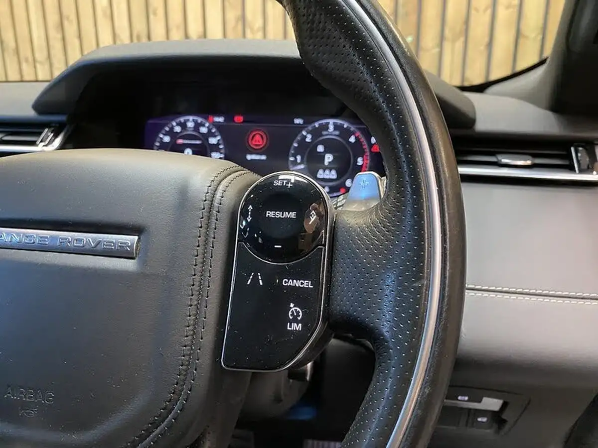 2019-land-rover-range-rover-velar-30-d300-r-dynamic-hse-big-31