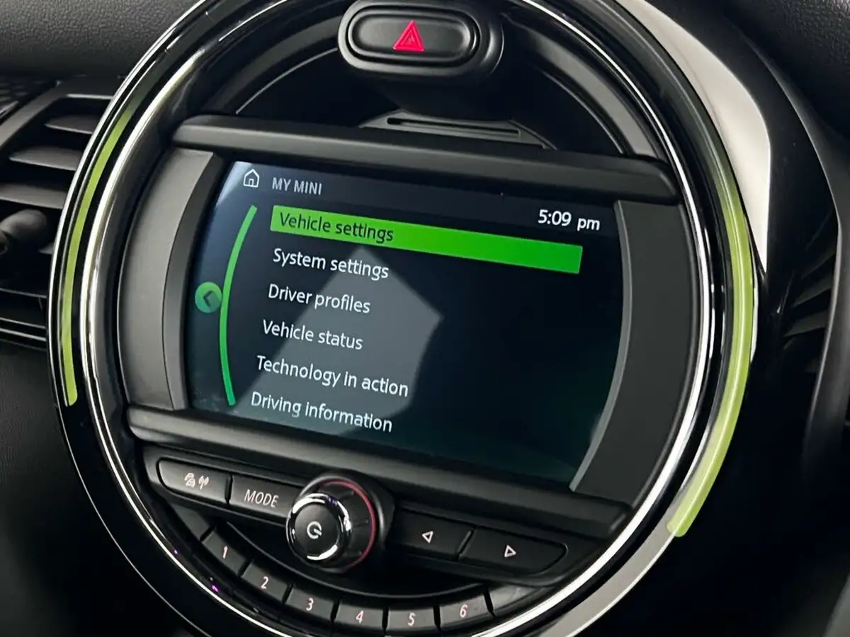 2019-mini-cooper-20-cooper-s-sport-189bhp-hatchback-3d-auto-big-22