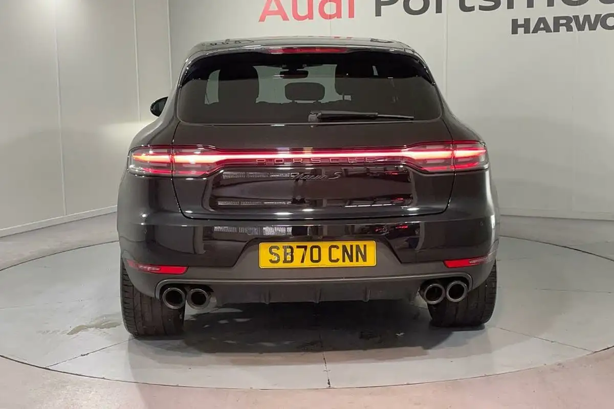 2020-porsche-macan-30-s-big-6