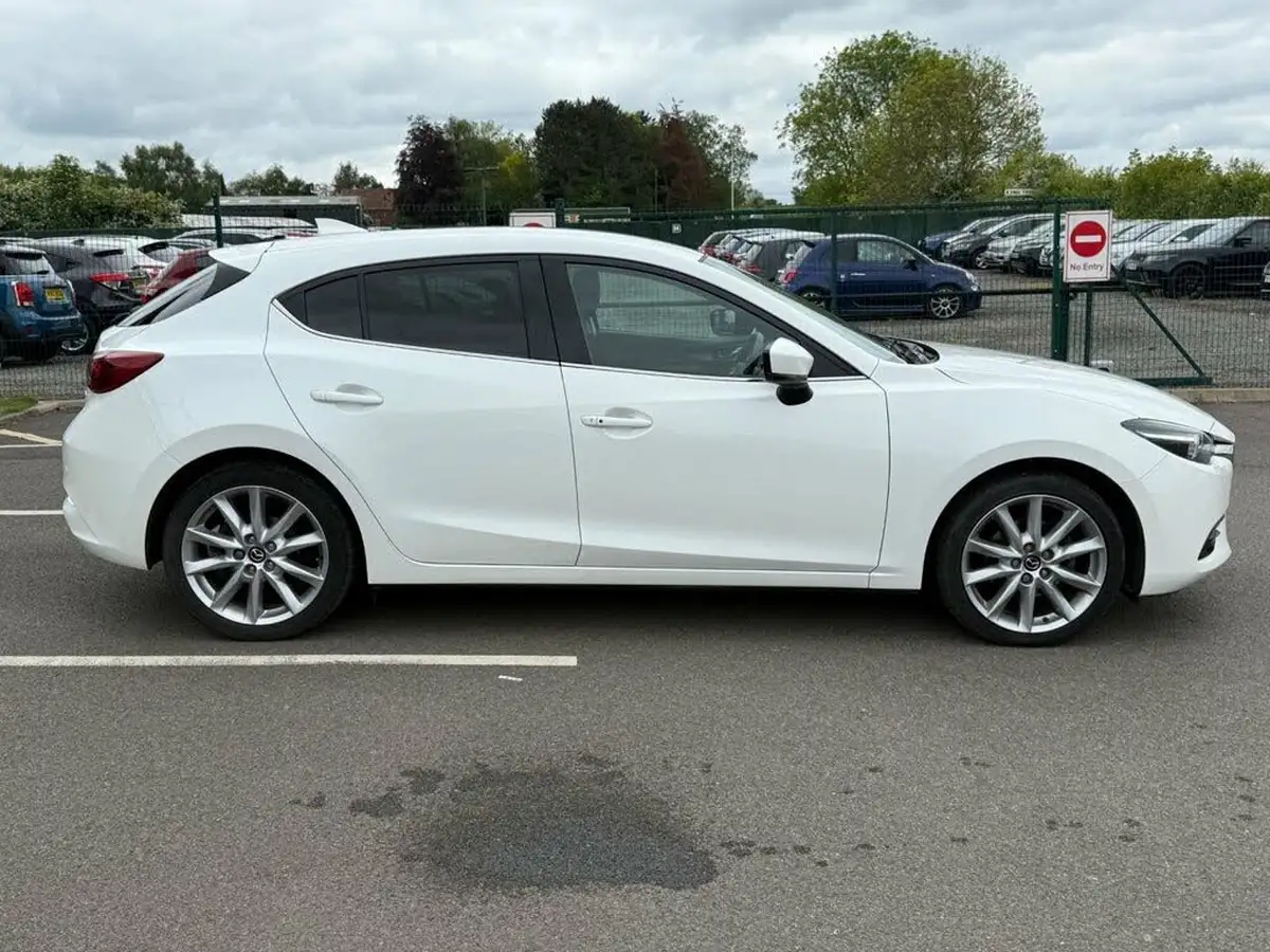 2017-mazda-mazda3-20-sport-nav-120ps-hatchback-5d-big-7
