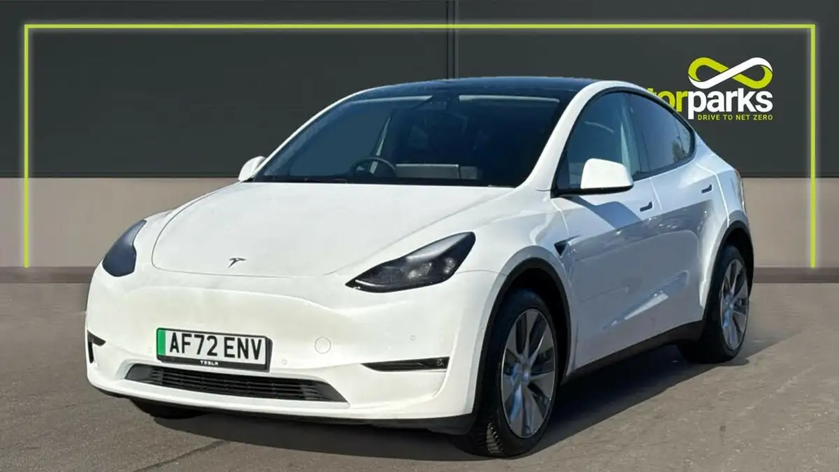 2022-tesla-model-y-e-long-range-big-6