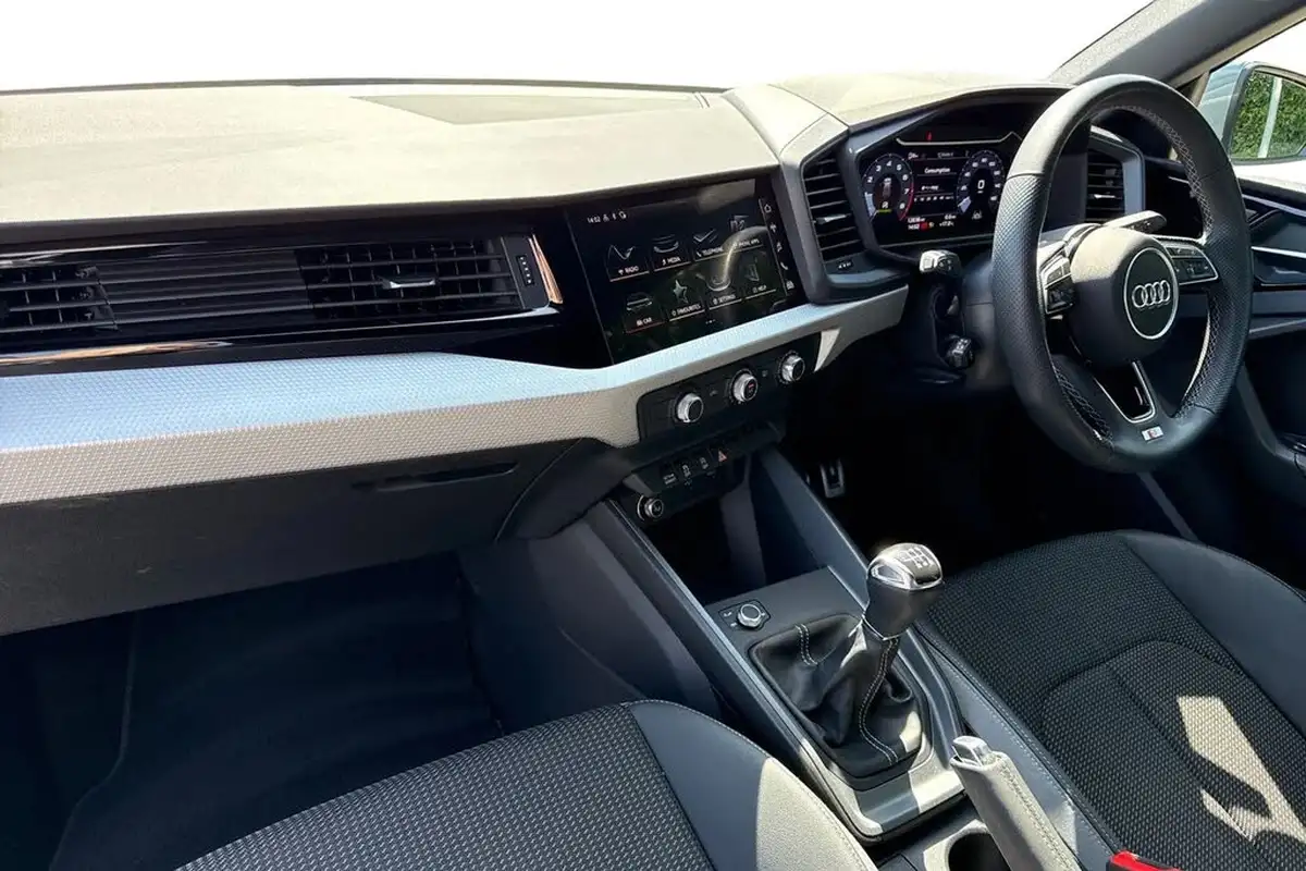 2023-audi-a1-10-30-tfsi-s-line-big-14