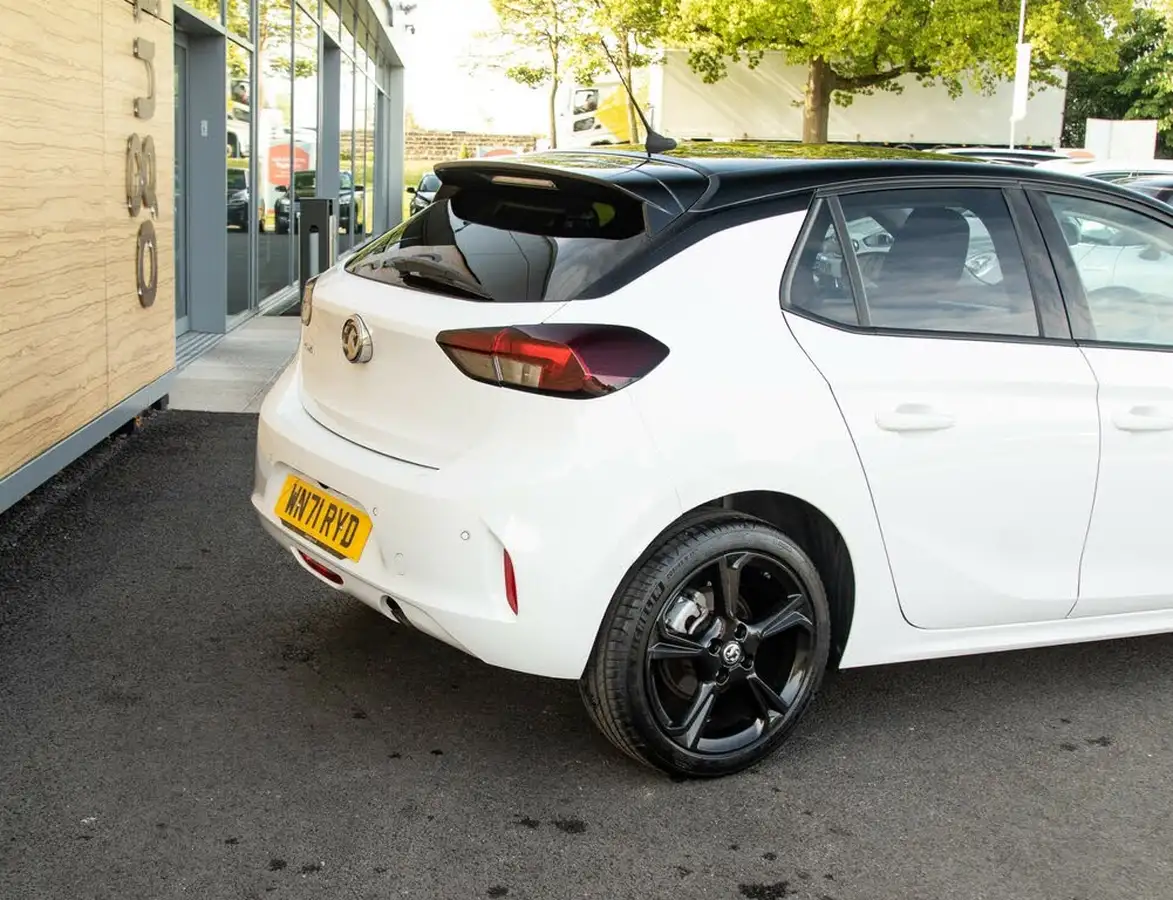 2021-vauxhall-corsa-12-turbo-griffin-edition-big-8