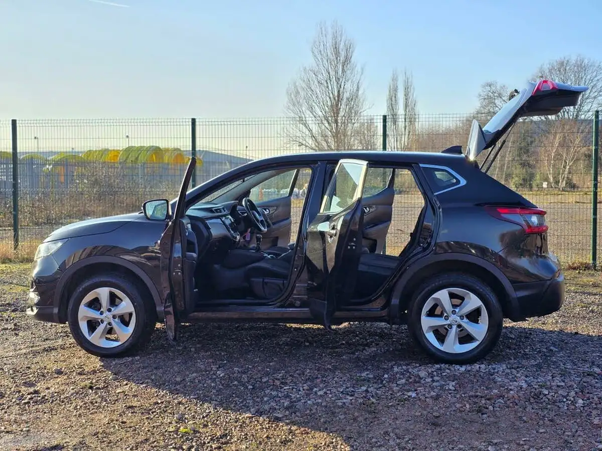 2018-nissan-qashqai-15dci-acenta-premium-heat-pack-big-9