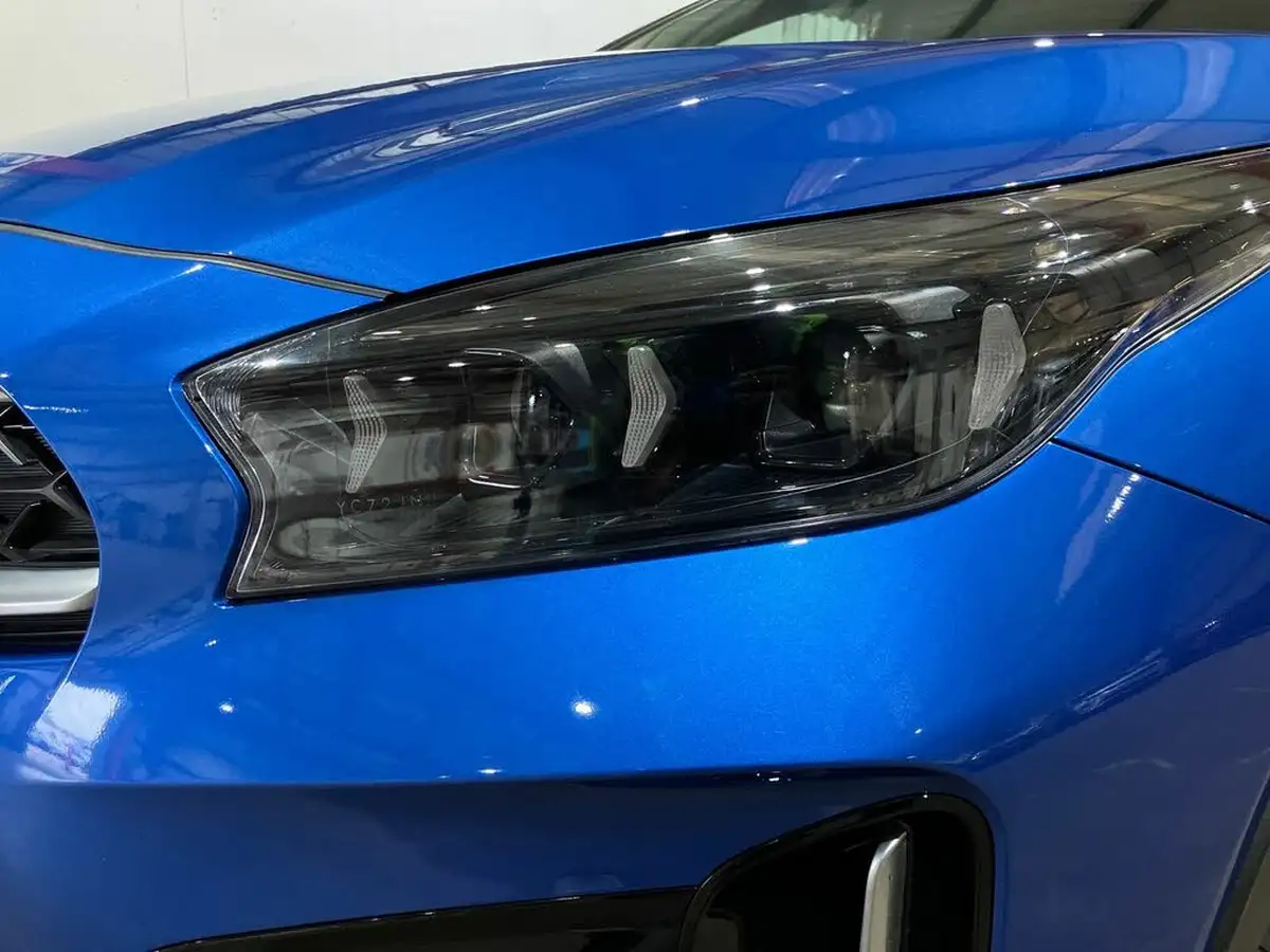2022-kia-xceed-15-t-gdi-3-big-12
