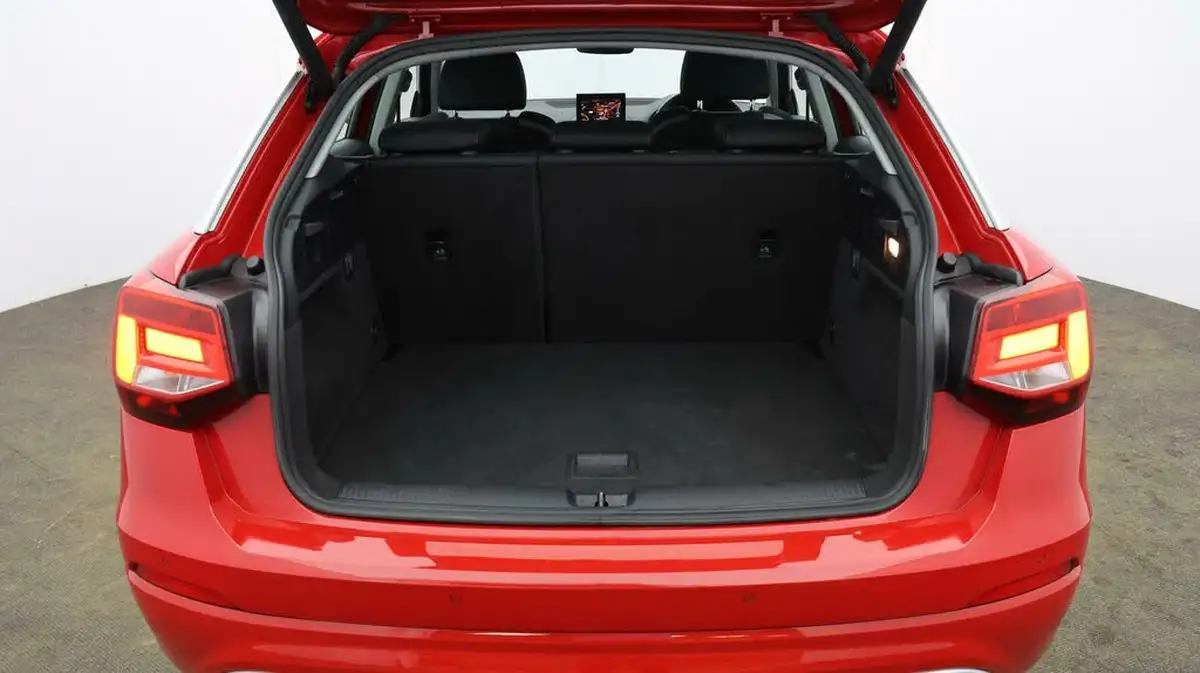 2020-audi-q2-16-30-tdi-sport-big-16