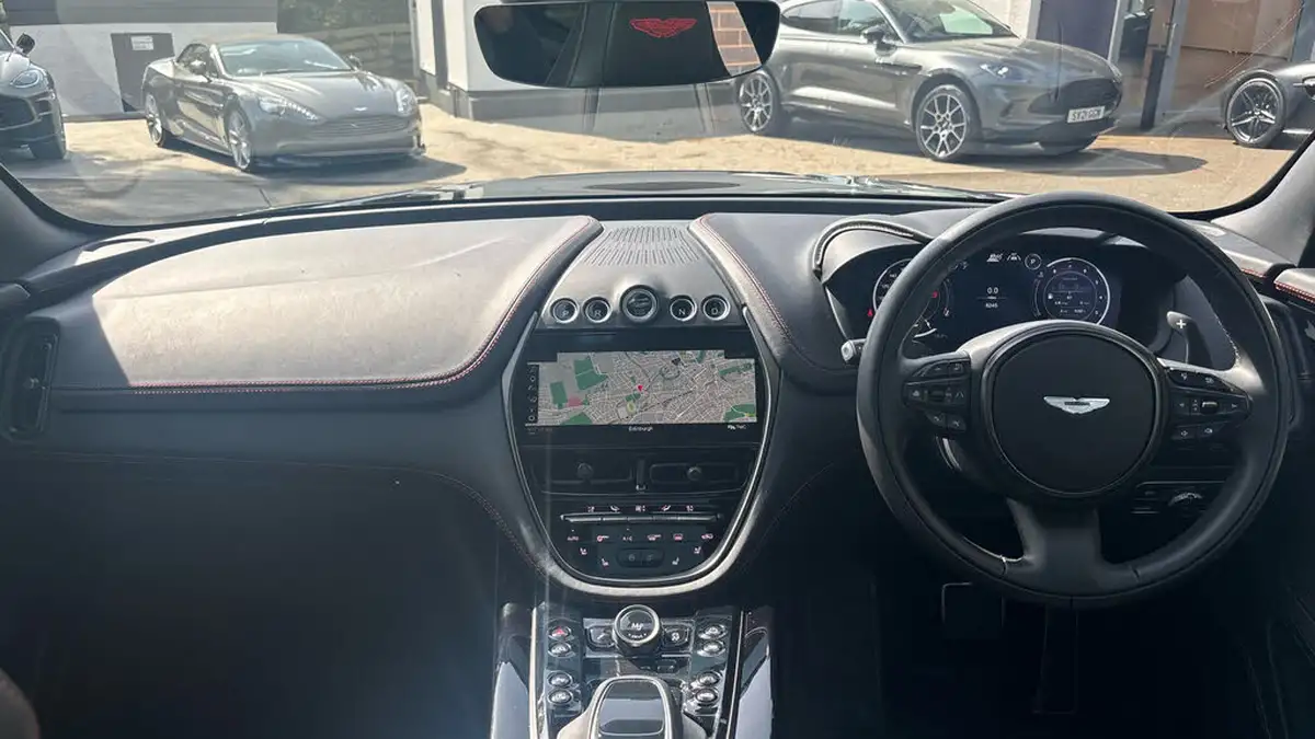 2024-aston-martin-dbx-40-v8-big-9