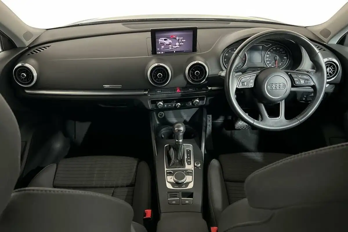 2018-audi-a3-15-tfsi-sportback-5d-s-tronic-big-9