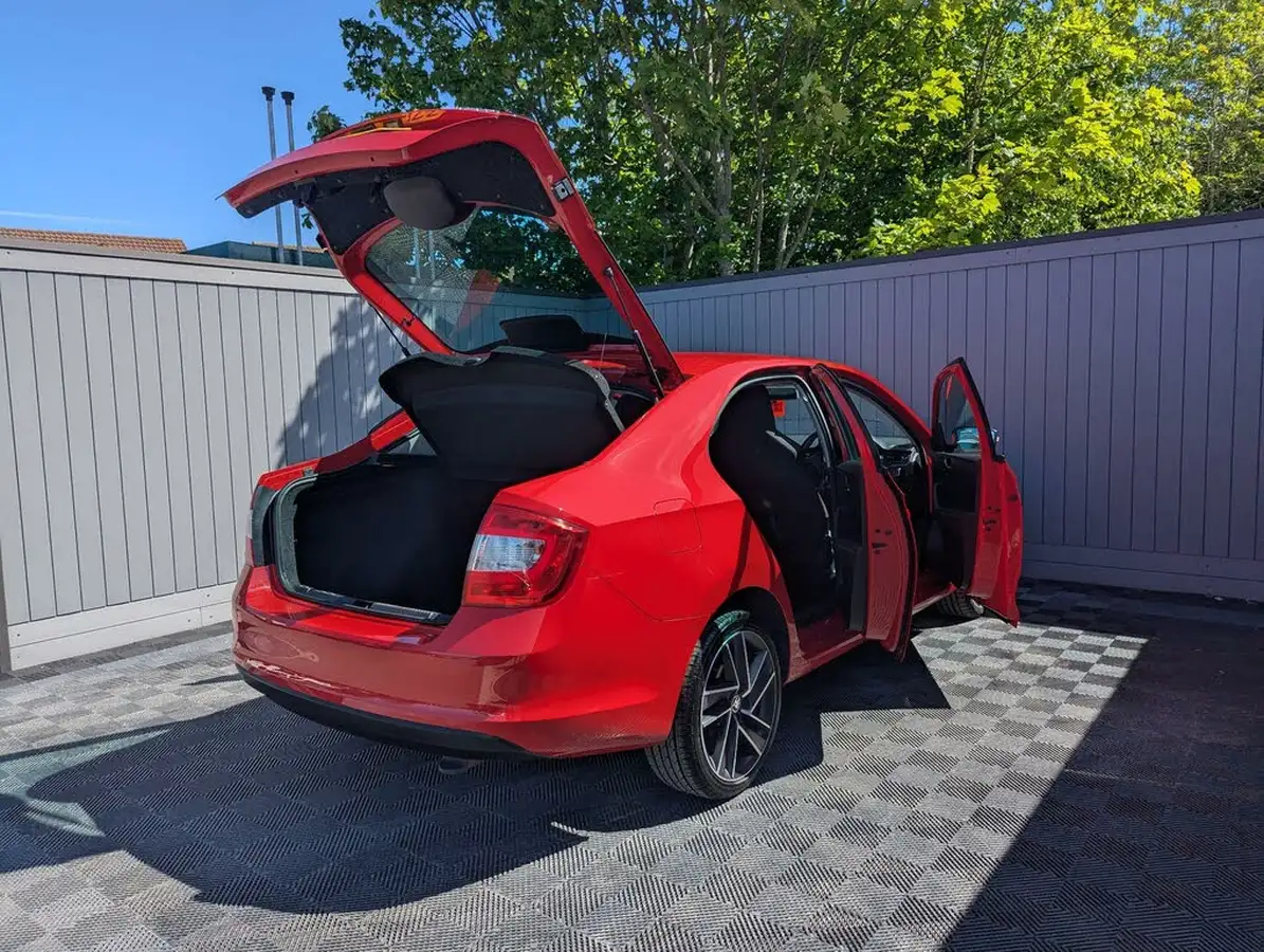 2017-skoda-rapid-12-tsi-sport-big-14
