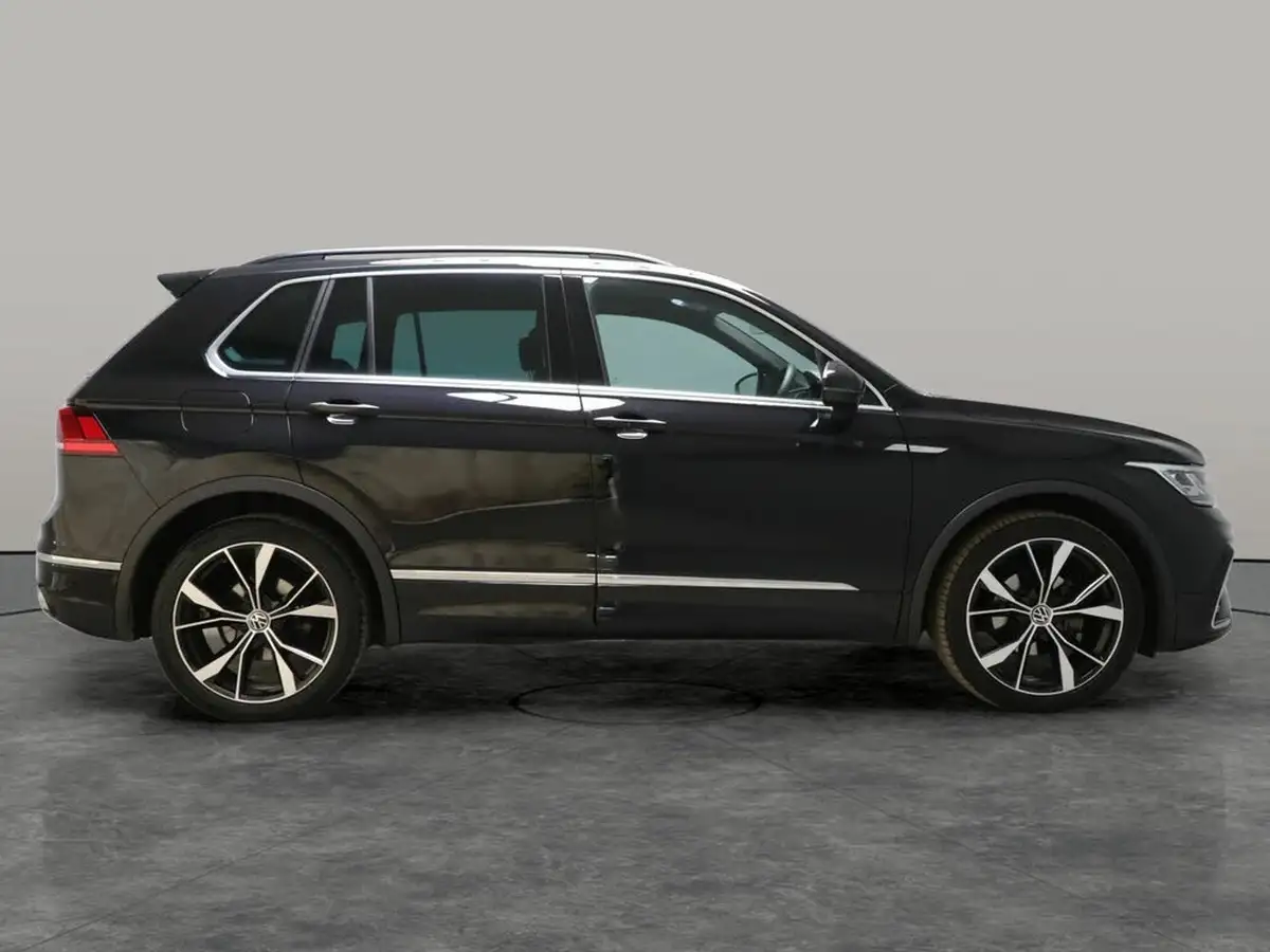 2023-volkswagen-tiguan-15-tsi-r-line-edition-big-7