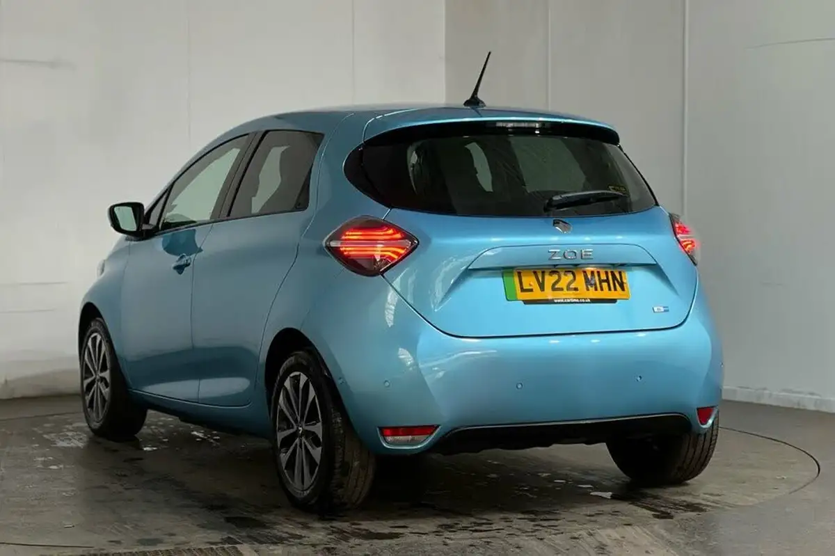 2022-renault-zoe-e-gt-line-big-14