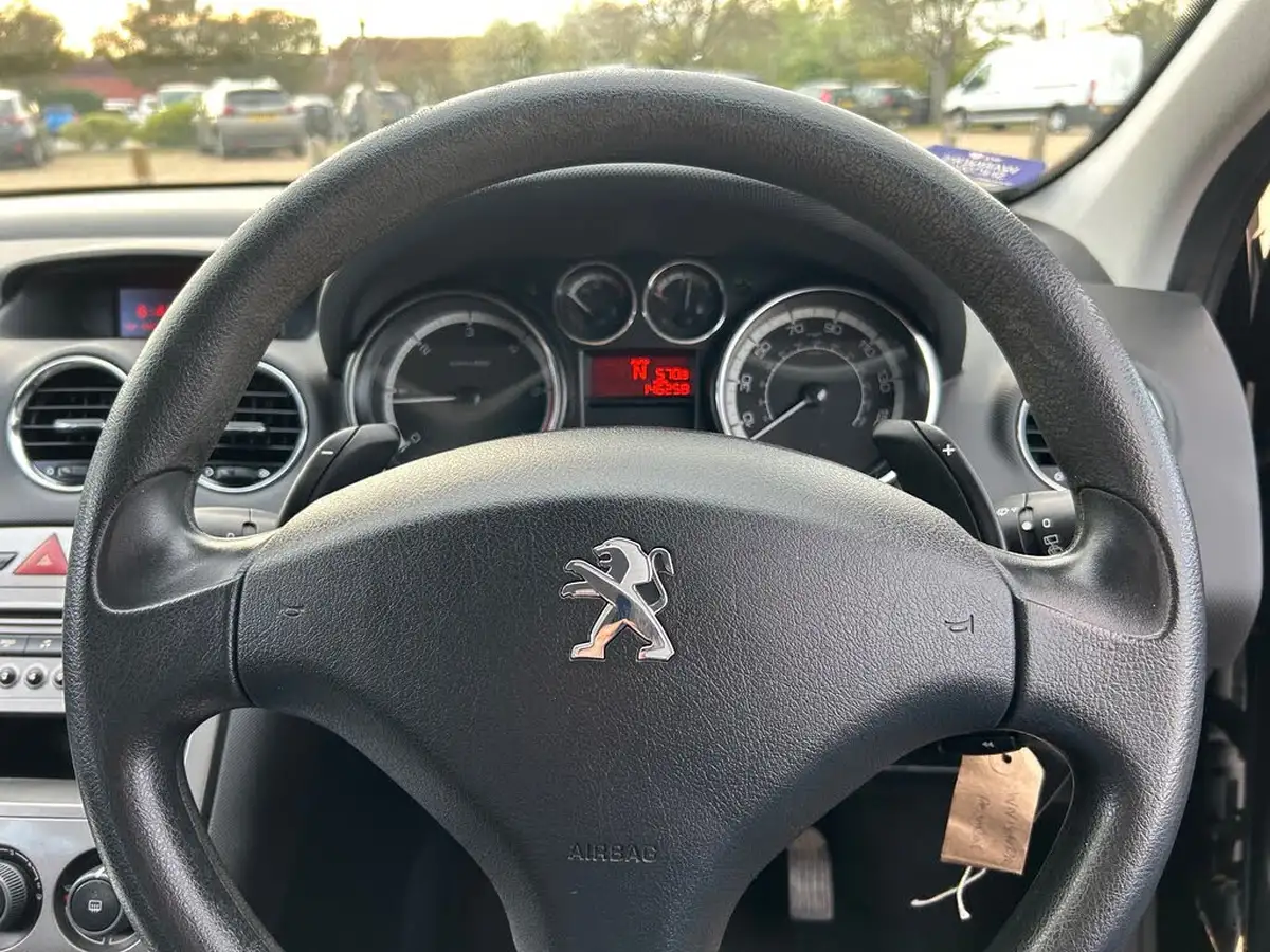2014-peugeot-308-sw-16e-hdi-access-egc-big-14