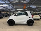 2017-smart-fortwo-09-edition-white-small-12