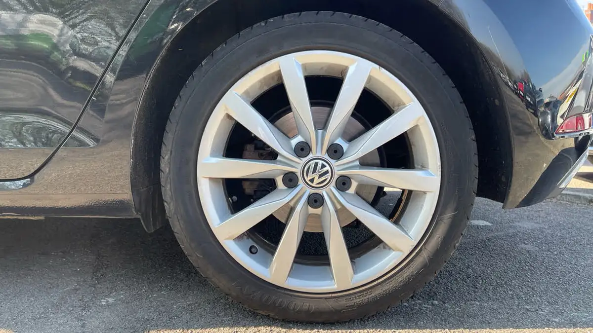 2018-volkswagen-golf-15-tsi-gt-150ps-hatchback-5d-dsg-big-17