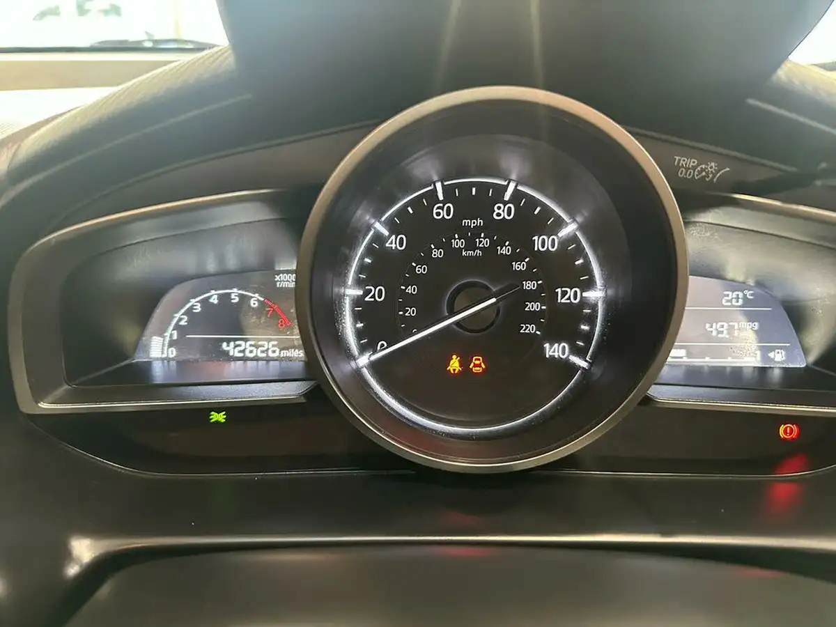 2018-mazda-mazda2-15-se-l-big-20
