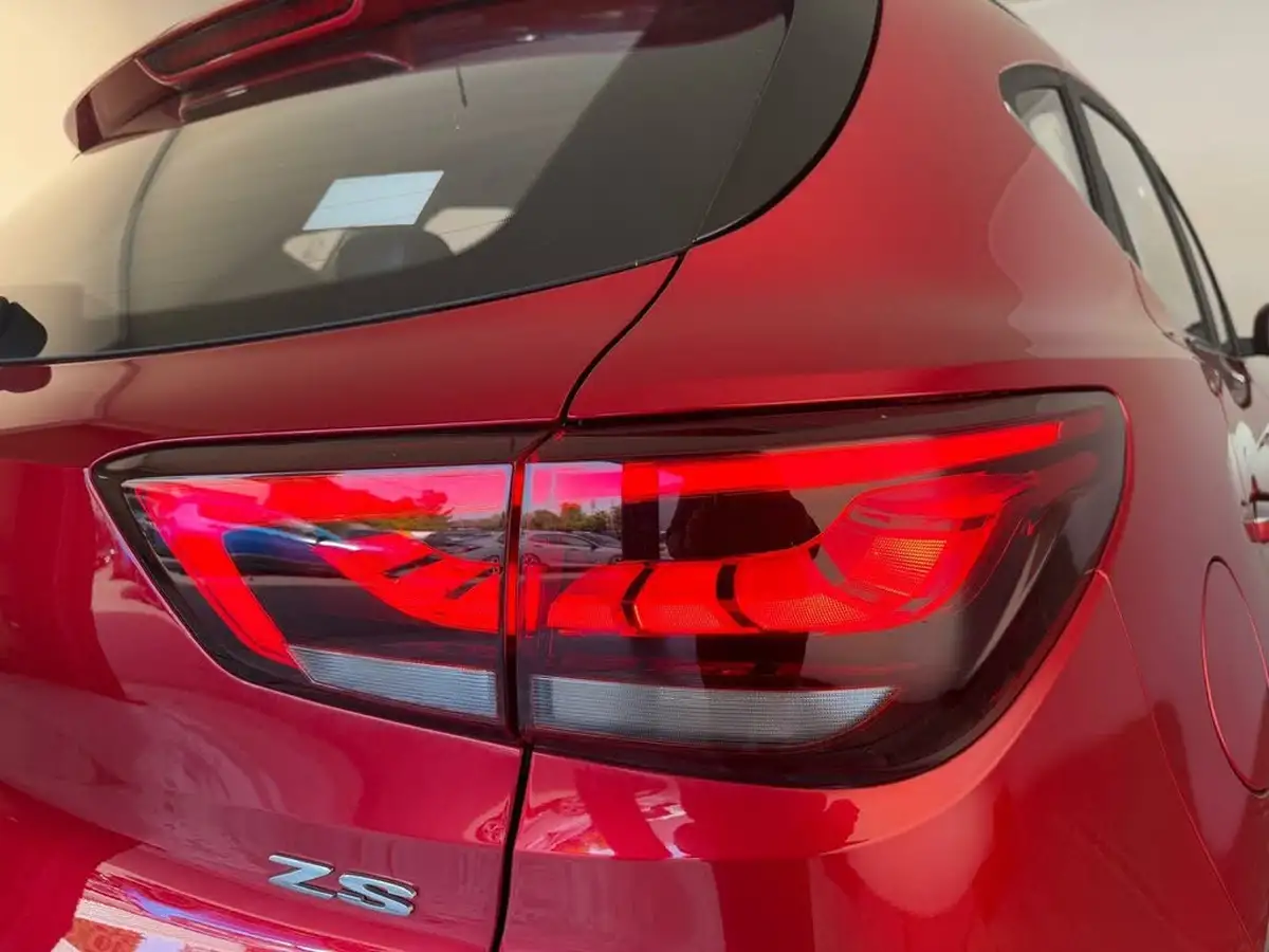 2022-mg-zs-suv-15-vti-tech-exclusive-big-39
