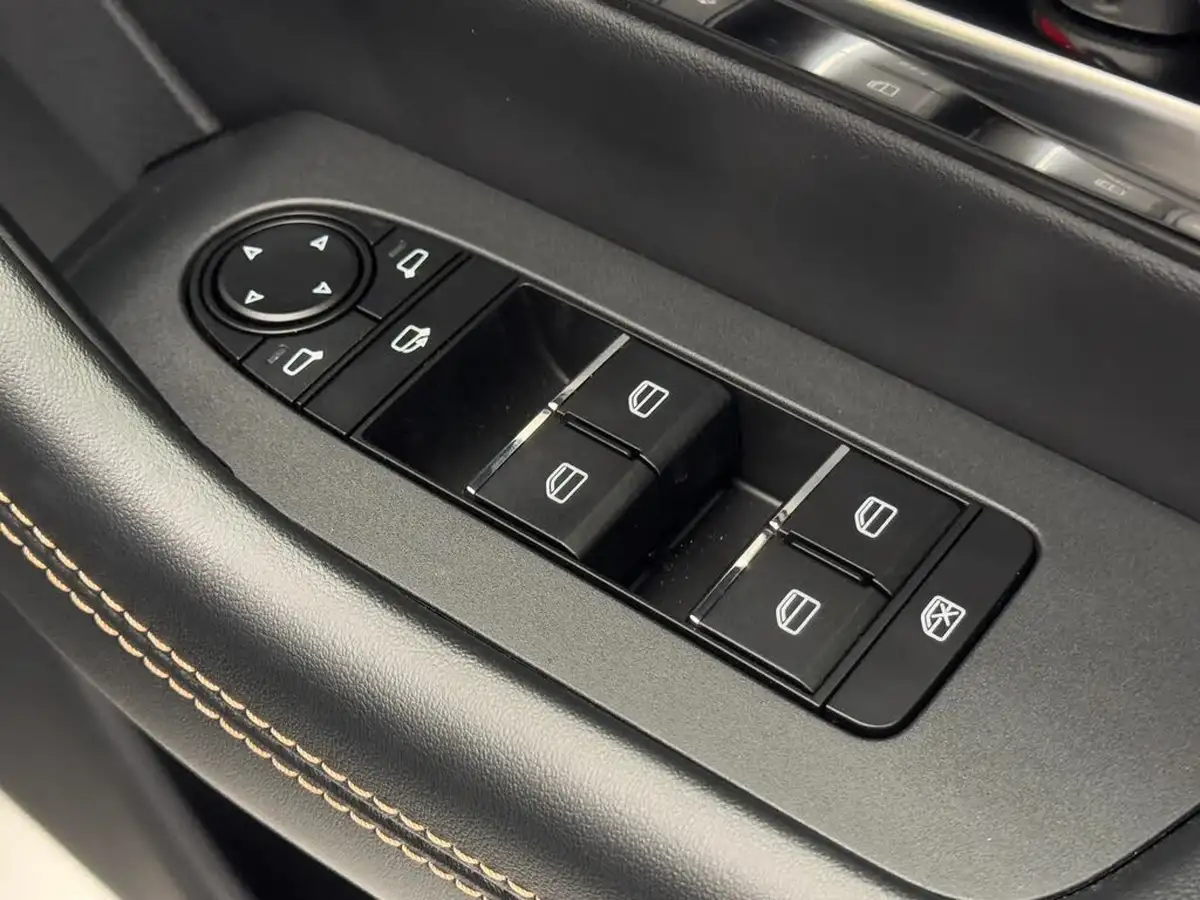 2025-mazda-cx-60-25-e-skyactiv-homura-convenience-panoramic-sunroof-big-16