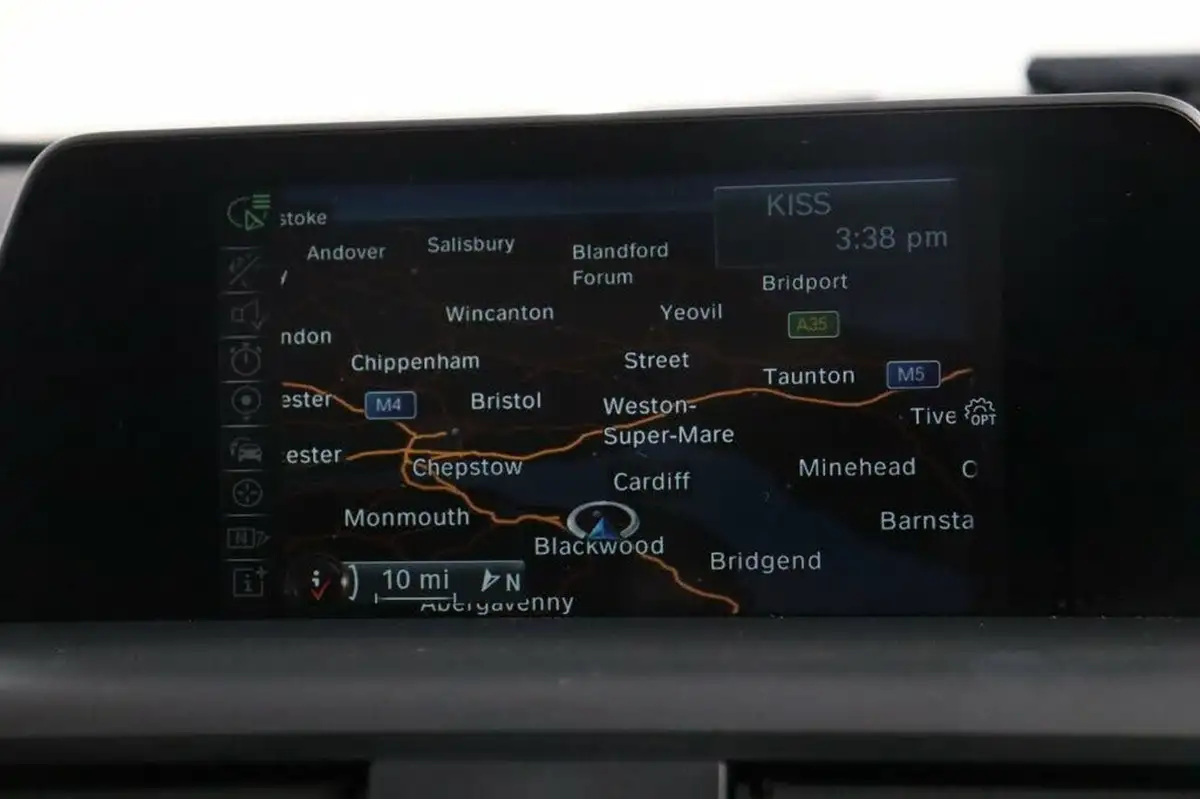 2015-bmw-1-series-16-118i-se-136bhp-5d-auto-big-8