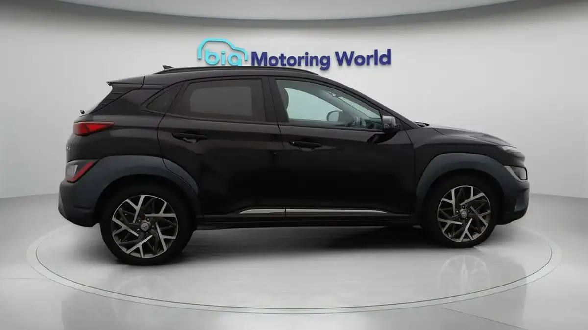 2022-hyundai-kona-16-gdi-premium-big-8